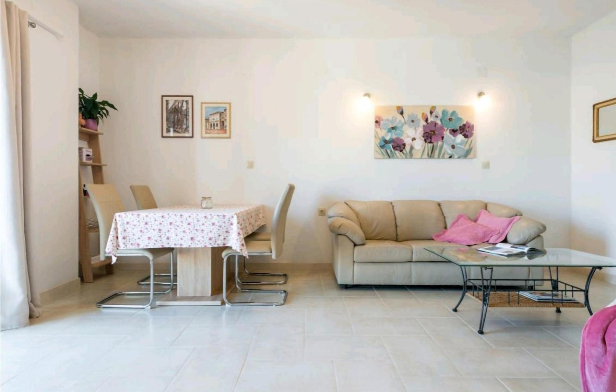 Amazing Apartment In Selca With Wifi Exterior foto